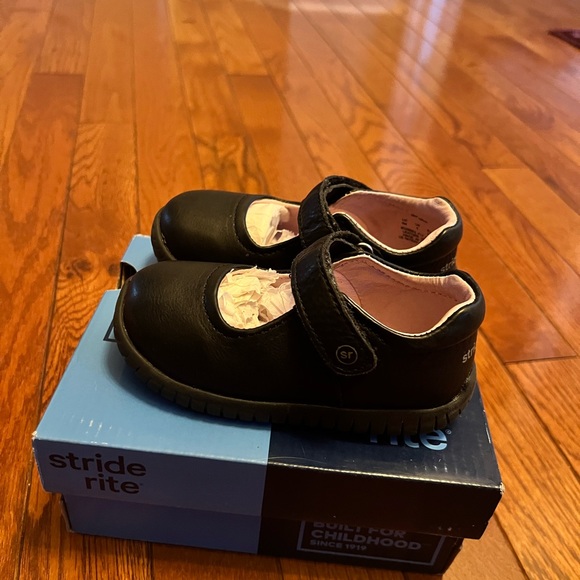Stride Rite (Mary Jane’s) - Picture 3 of 8
